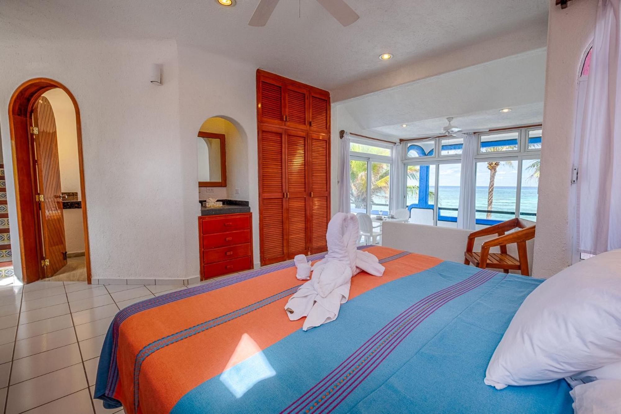 Del Sol Beachfront Акумал Екстериор снимка