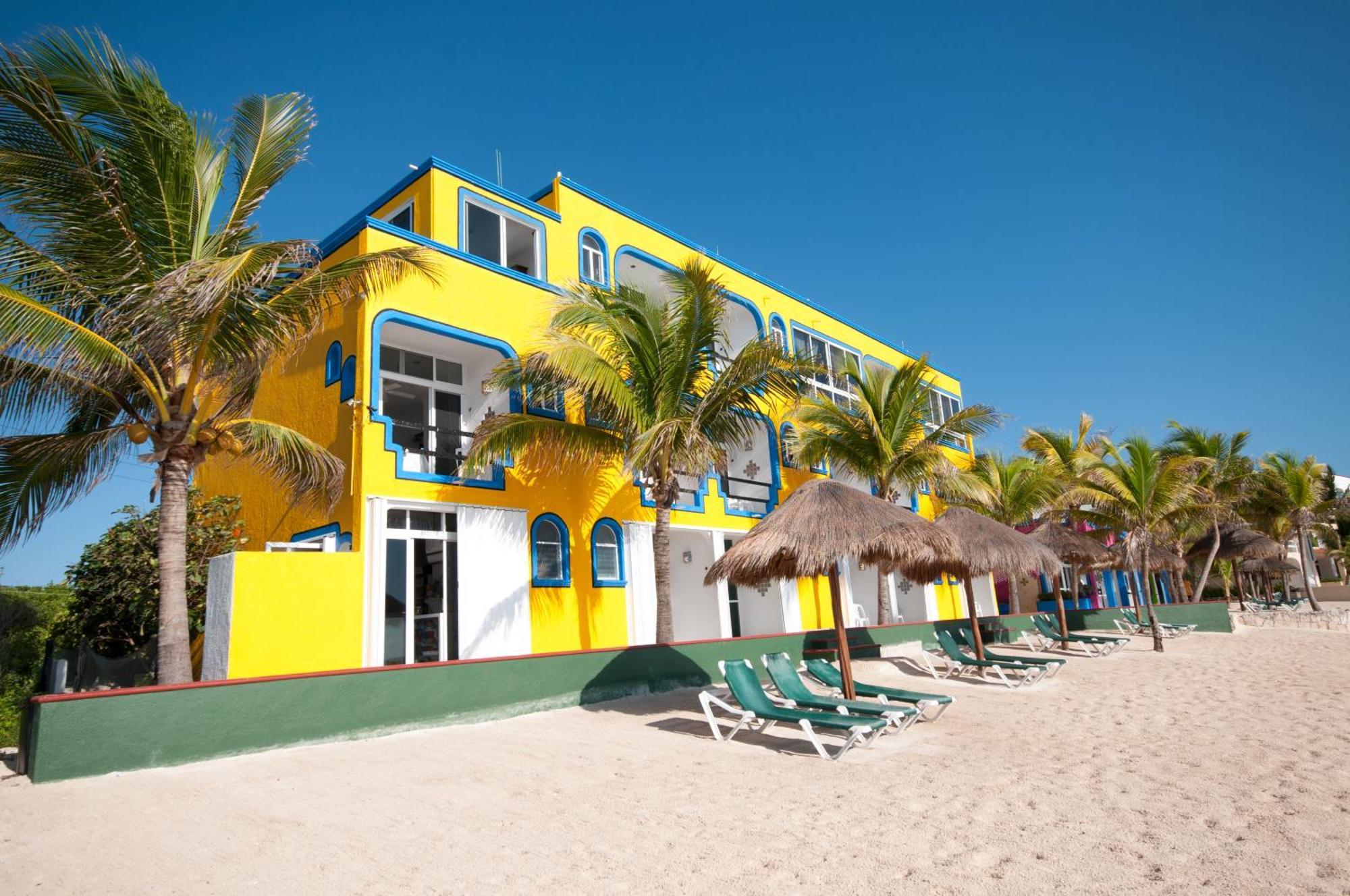 Del Sol Beachfront Акумал Стая снимка