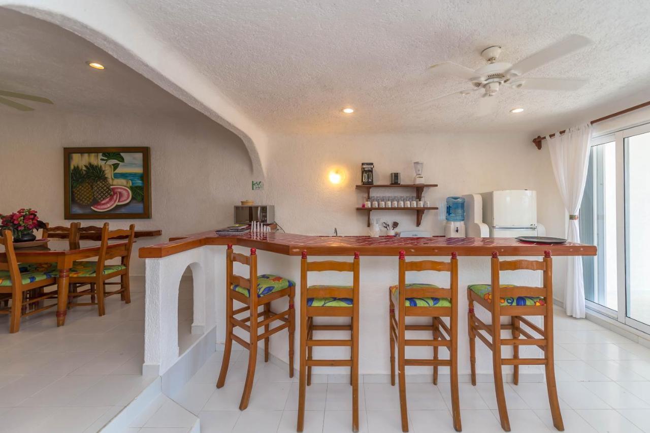 Del Sol Beachfront Акумал Екстериор снимка