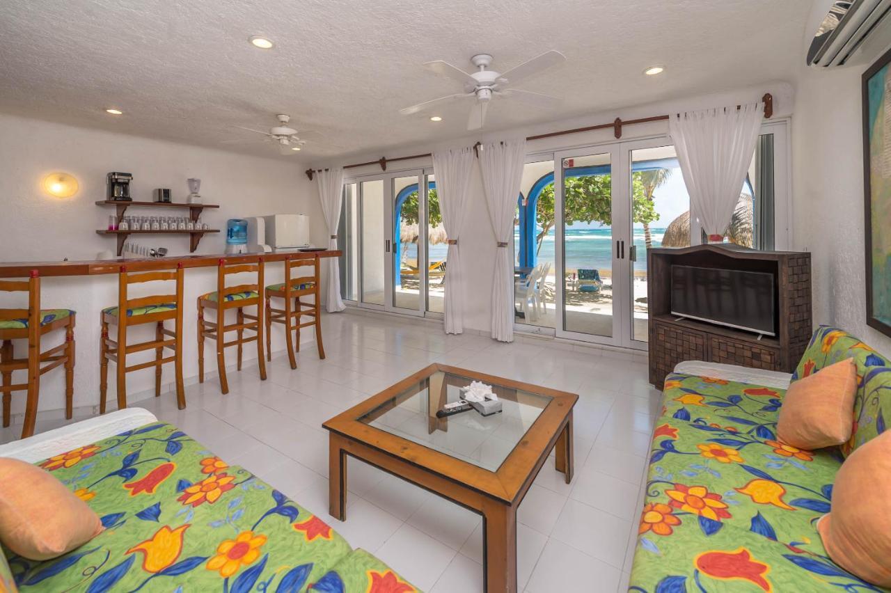 Del Sol Beachfront Акумал Екстериор снимка